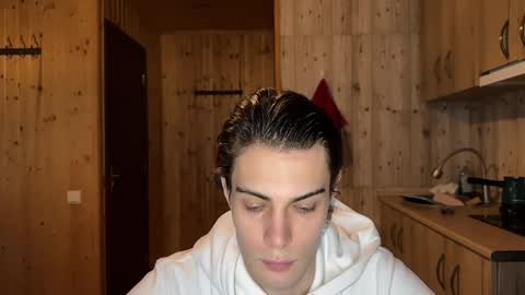 Snapshot of louis_preston chatting on 03-31-26, 04:24 Mark online show from 03-31-26, 04:24