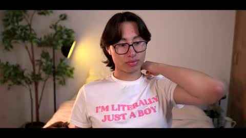 Louis online show from 11-05-25, 04:23