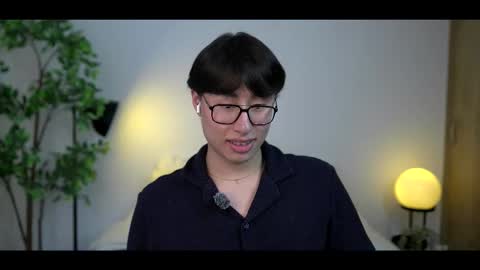 Snapshot of louis_zh chatting on 02-21-26, 07:04 Louis online show from 02-21-26, 07:04