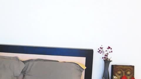 louisebella online show from 04-05-26, 11:57