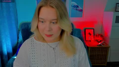 Loise online show from 11-27-25, 09:17