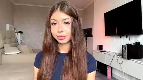 Flora online show from 06-28-26, 08:20