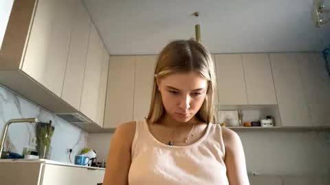 Eliza online show from 03-15-26, 05:57