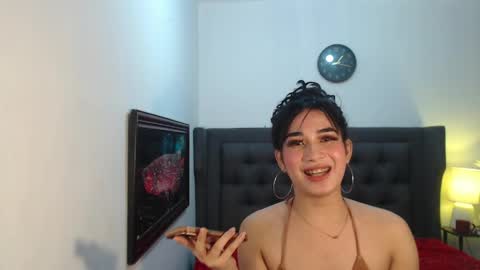 Snapshot of lovabletrans_deia chatting on 05-28-26, 09:56 DEIA online show from 05-28-26, 09:56