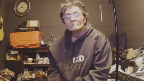 Snapshot of lovconielingist chatting on 03-05-26, 08:32 dale online show from 03-05-26, 08:32