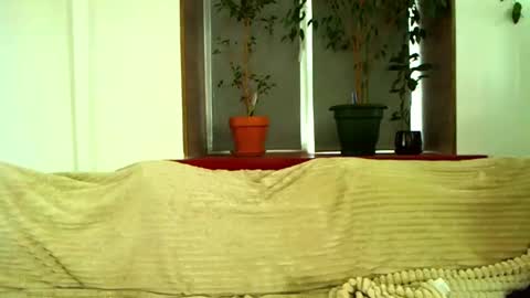 Snapshot of love_attation chatting on 02-28-25, 03:48 Cute face online show from 02-28-25, 03:48