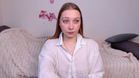 love bella  online show from 03-02-26, 12:02