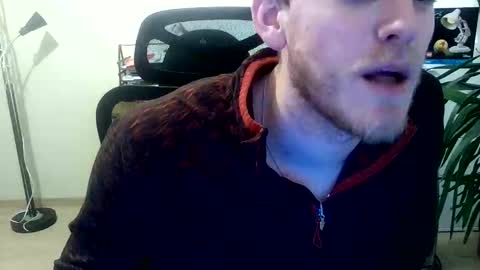 Snapshot of love_bert chatting on 02-22-26, 09:24 Love bert online show from 02-22-26, 09:24