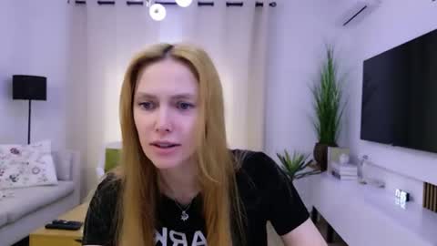 Snapshot of love_call chatting on 06-12-26, 06:56 love_call online show from 06-12-26, 06:56