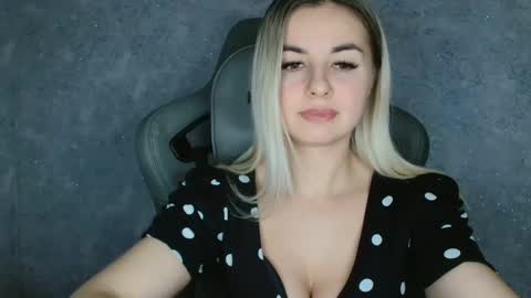 Snapshot of love_dom_meg chatting on 03-02-25, 08:07 Megane online show from 03-02-25, 08:07