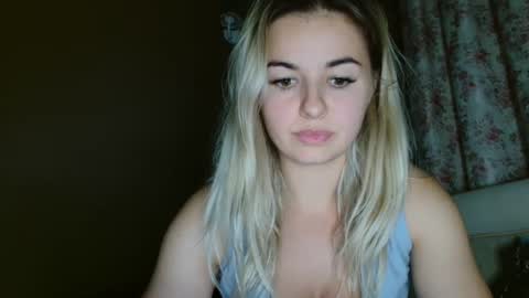 Snapshot of love_dom_meg chatting on 09-19-25, 08:31 Megane online show from 09-19-25, 08:31