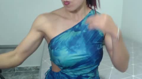 Snapshot of love_gatubela chatting on 12-20-24, 12:08 Nina online show from 12-20-24, 12:08