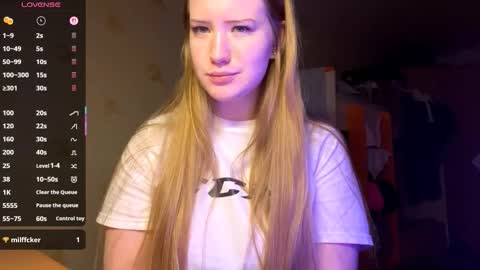 Snapshot of love_haven chatting on 09-13-25, 07:13 Megan online show from 09-13-25, 07:13