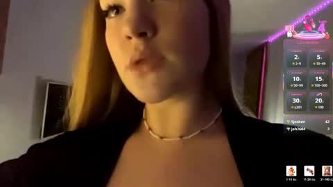 Snapshot of love_haven chatting on 01-07-26, 07:05 Megan online show from 01-07-26, 07:05