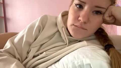 Snapshot of love_haven chatting on 02-13-26, 06:20 Megan online show from 02-13-26, 06:20