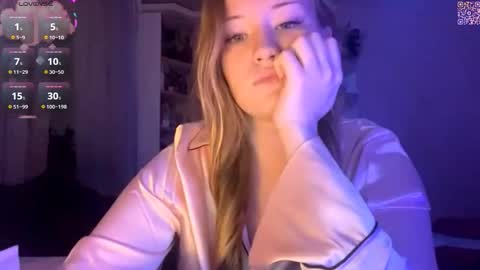 Snapshot of love_haven chatting on 02-16-26, 05:09 Megan online show from 02-16-26, 05:09