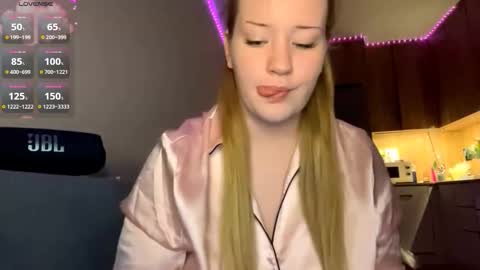 Snapshot of love_haven chatting on 02-23-26, 05:43 Megan online show from 02-23-26, 05:43