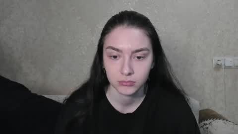Snapshot of love_lina_muuur chatting on 05-17-26, 06:26 LINA online show from 05-17-26, 06:26