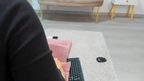 Andreea online show from 05-08-26, 05:35