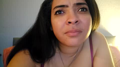 Snapshot of love_raquel_xo chatting on 03-20-26, 12:26 Raquel Love online show from 03-20-26, 12:26