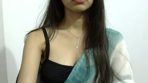 Snapshot of love_riva chatting on 06-18-26, 10:52 Riva online show from 06-18-26, 10:52