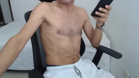 Snapshot of love_room_0206 chatting on 01-17-26, 06:55 Andys and mary online show from 01-17-26, 06:55