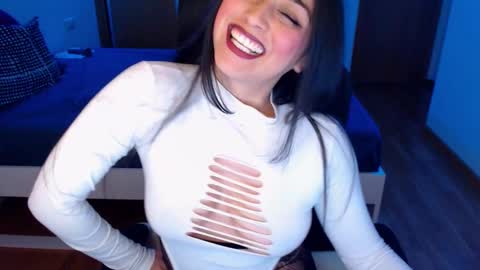 Snapshot of love_samantha chatting on 01-23-25, 08:56 Samantha online show from 01-23-25, 08:56