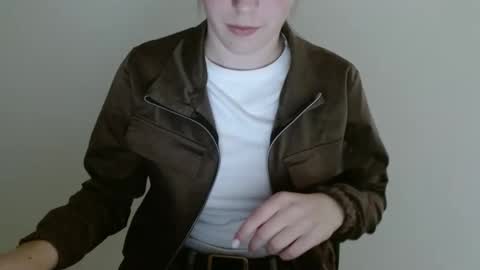 Vivian online show from 04-03-26, 02:04