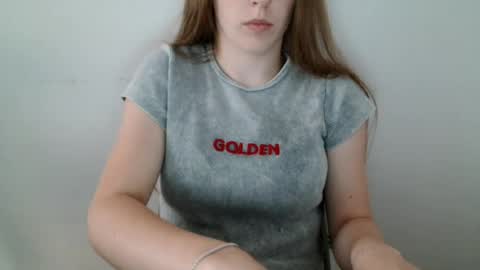 Snapshot of love_vivian chatting on 07-10-26, 11:13 Vivian online show from 07-10-26, 11:13