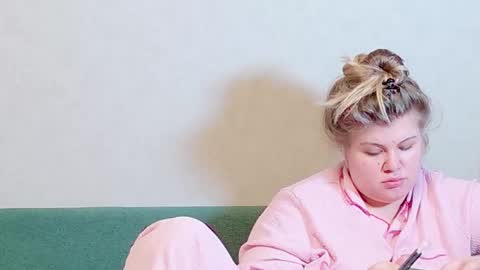 Ally online show from 12-12-24, 01:06