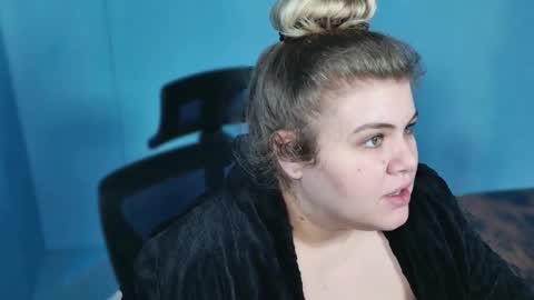 Snapshot of love_wiggy18 chatting on 02-17-26, 08:33 Ally online show from 02-17-26, 08:33