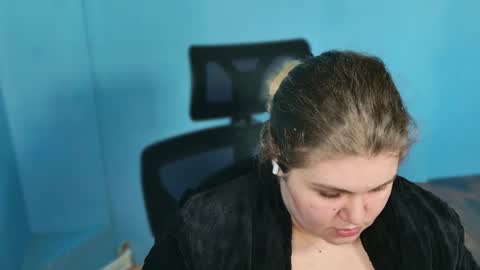 Snapshot of love_wiggy18 chatting on 03-05-26, 07:59 Ally online show from 03-05-26, 07:59