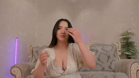 Snapshot of loveame69 chatting on 09-24-25, 04:43 Amaya online show from 09-24-25, 04:43