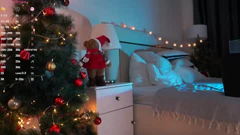 Shynie online show from 12-22-24, 06:04