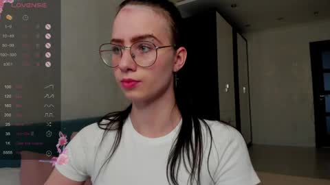 Elisabette online show from 03-30-26, 08:04
