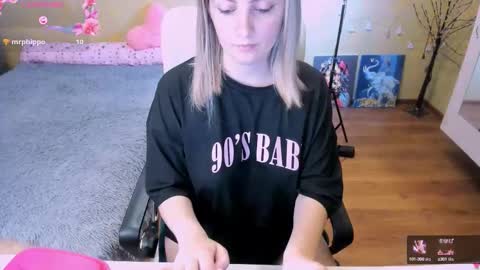 cat-girl online show from 09-23-25, 12:52