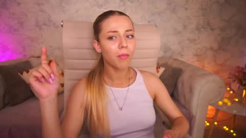 loveedove online show from 05-26-26, 06:09