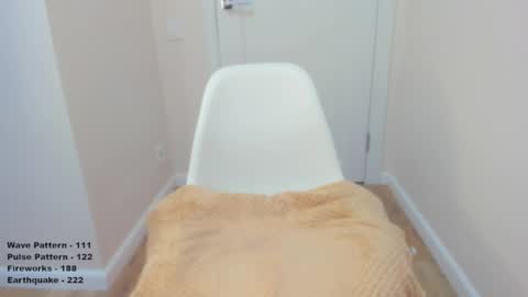 Snapshot of lovehearts_girl chatting on 12-23-25, 08:56 Kate Kim online show from 12-23-25, 08:56