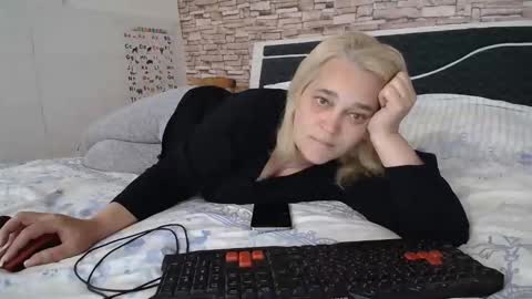 heaven online show from 04-26-26, 01:20