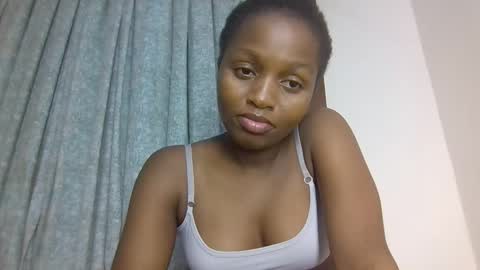 lovelbrownie online show from 10-31-25, 10:22