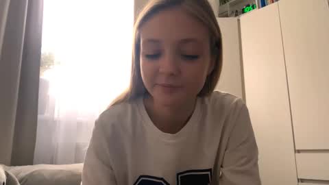 Snapshot of lovelladeboer chatting on 10-05-25, 07:50 Ella online show from 10-05-25, 07:50