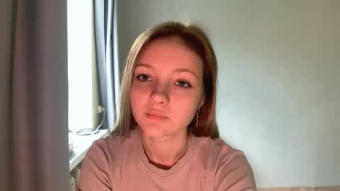 Snapshot of lovelladeboer chatting on 10-24-25, 06:10 Ella online show from 10-24-25, 06:10