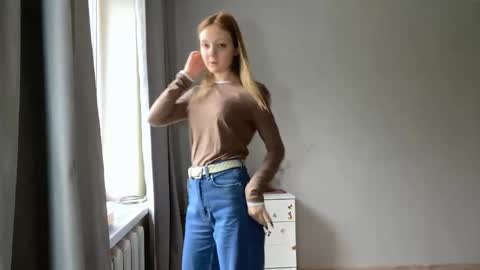 Snapshot of lovelladeboer chatting on 11-05-25, 06:13 Ella online show from 11-05-25, 06:13