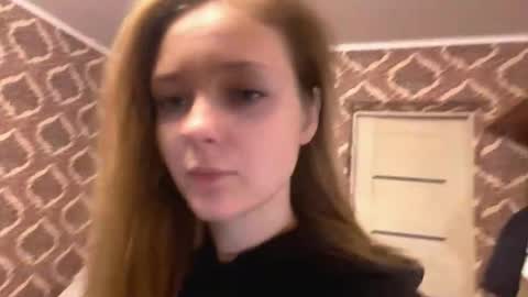 Snapshot of lovelladeboer chatting on 11-08-25, 06:13 Ella online show from 11-08-25, 06:13