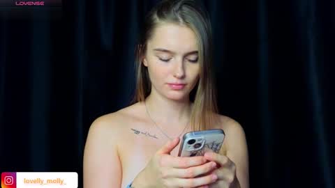 Molly online show from 11-29-25, 04:43