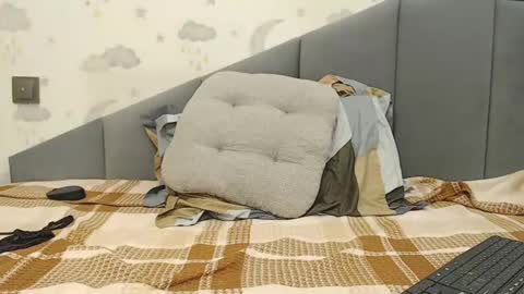 lovellykitty online show from 01-22-25, 10:18