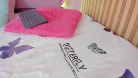 Kissy online show from 04-18-26, 07:07