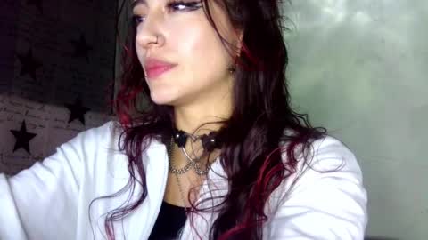 Snapshot of lovely_akira_xwx chatting on 05-12-26, 05:48 Tami online show from 05-12-26, 05:48