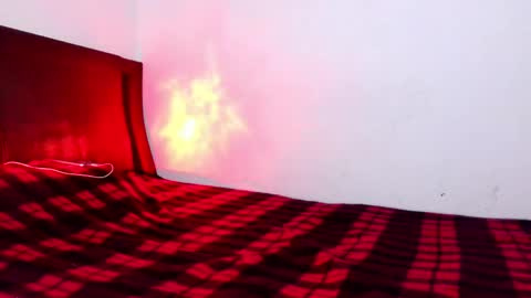Snapshot of lovely_akira_xwx chatting on 05-29-26, 06:22 Tami online show from 05-29-26, 06:22