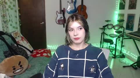 Cassie online show from 11-11-25, 07:19